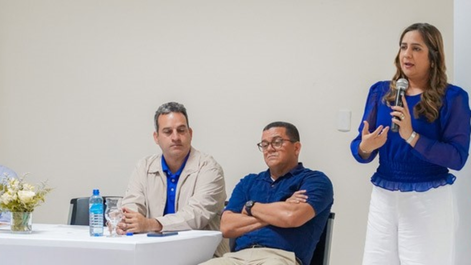 Baner Encuentro con los representantes comerciales en jarabacoa