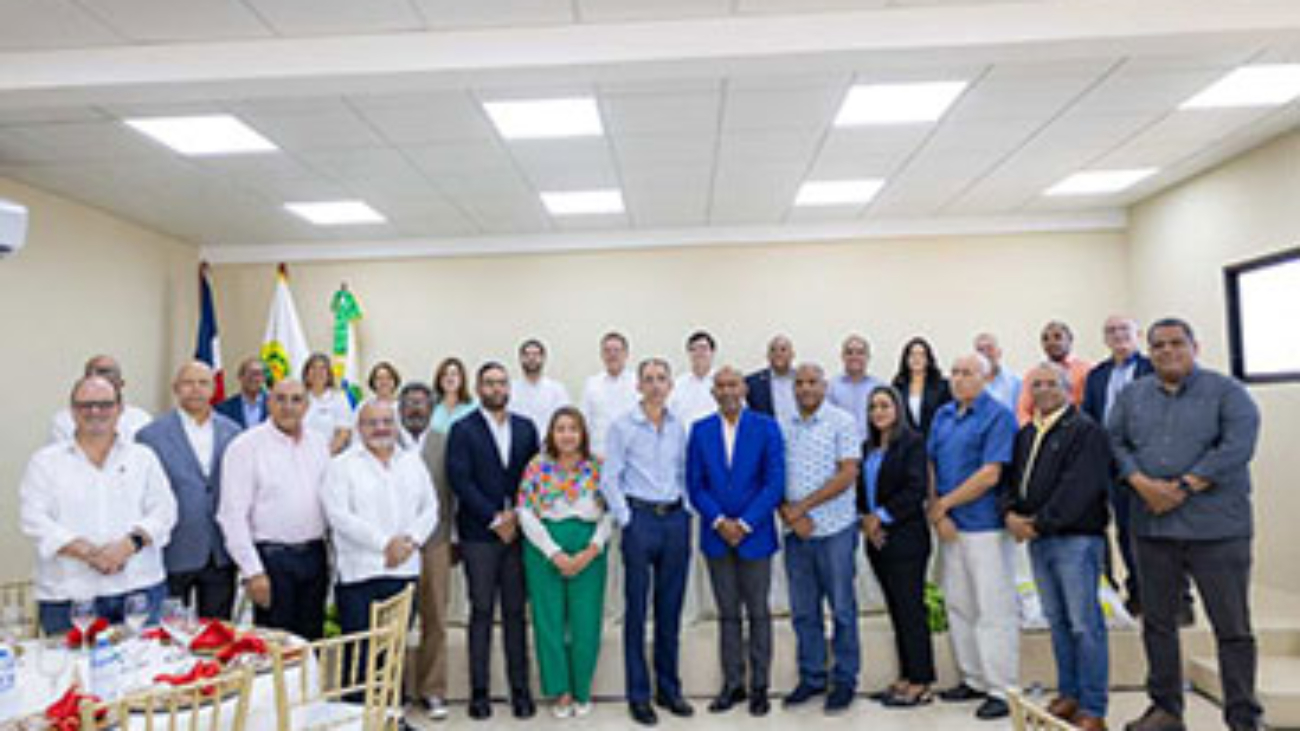 Portada CCPLV fortalece lazos en reunión nacional de Fedocámaras 2025 (3)