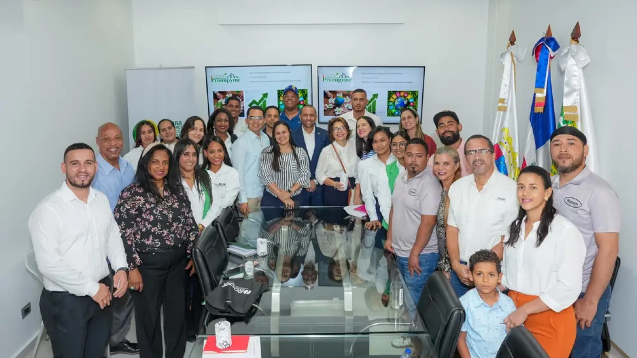 Cámara de Comercio La Vega y Promipyme apuestan por la sostenibilidad (4)