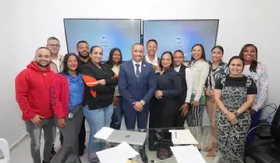 Empresarios y emprendedores fortalecen su resiliencia en Taller de Plan de Continuidad de Negocios (1)