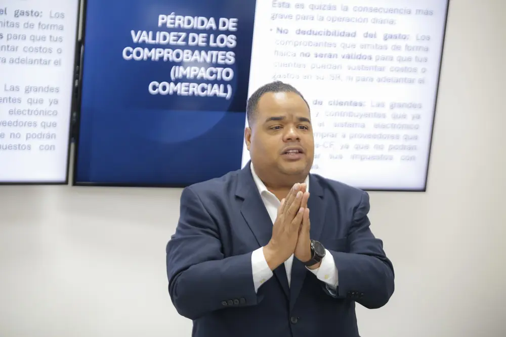Empresarios reciben capacitación sobre Facturación Electrónica (3)