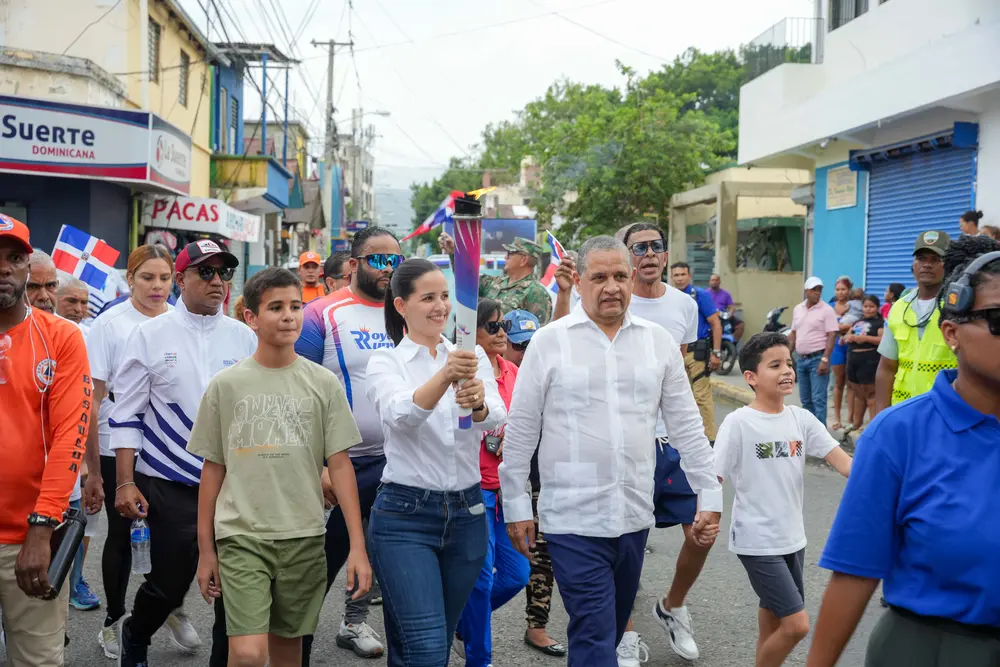 La Vega recibe la antorcha de los XXV Juegos Centroamericanos y del Caribe 2026 (1)