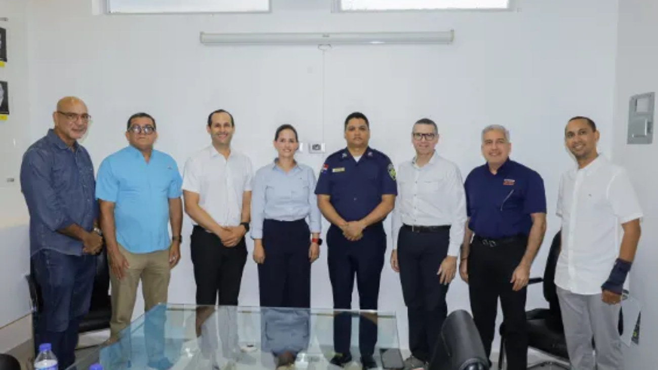 Portada - Cámara de Comercio recibe al nuevo comandante policial de La Vega